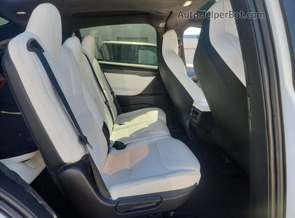 5YJXCAE20JF124276 2018 TESLA MODEL White Vista de los asientos traseros