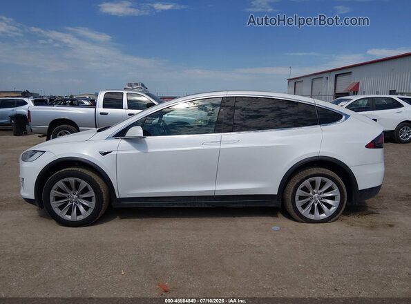 5YJXCAE22LF262324 2020 TESLA MODEL X White Սալոնի 360 աստիճան տեսք
