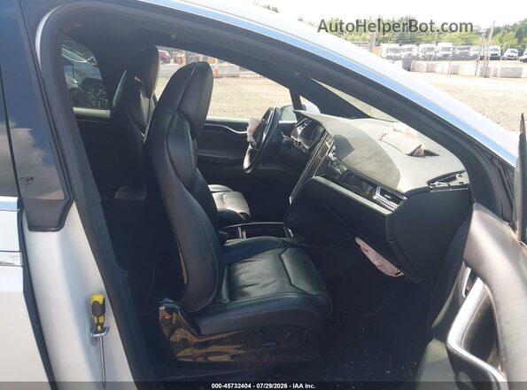 5YJXCAE25GF020357 2016 TESLA MODEL X White Widok wnętrza z przodu