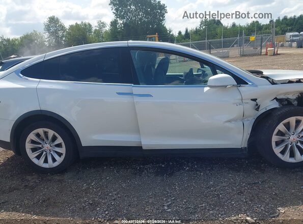5YJXCAE25GF020357 2016 TESLA MODEL X White Widok wnętrza 360 stopni