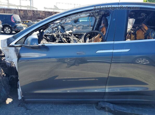 5YJXCAE26JF087993 2018 TESLA MODEL Серый Вид салона спереди