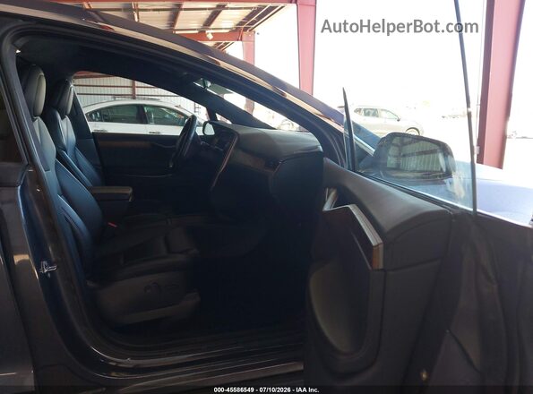 5YJXCAE27MF320414 2021 TESLA MODEL X Gray Vista interior delantera
