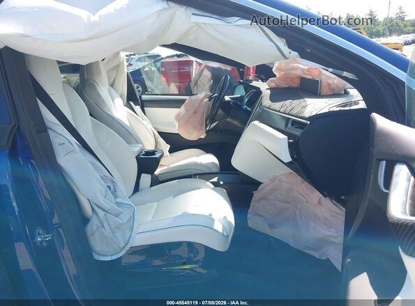 5YJXCAE4XGFS00791 2016 TESLA MODEL X Blue Front interior view