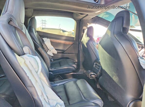 5YJXCBE22HF044722 2017 TESLA MODEL White Սալոնի հետևի տեսք