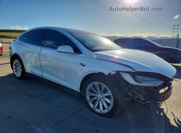 5YJXCBE22HF044722 2017 TESLA MODEL White Առջևի աջ