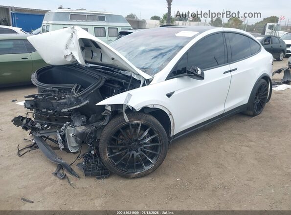 5YJXCBE22HF078191 2017 TESLA MODEL X White წინა მარცხენა ხედი სამი მეოთხედიდან