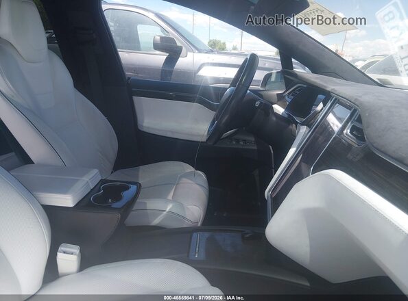 5YJXCBE27GF005722 2016 TESLA MODEL X Gray Вид салону спереду