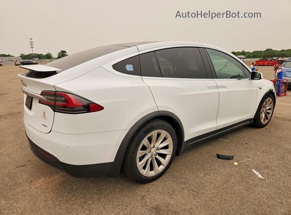 5YJXCBE28GF013425 2016 TESLA MODEL White Задня права чверть