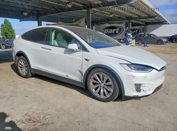 5YJXCBE28JF141476 2018 TESLA MODEL White Передня права чверть