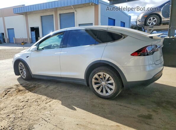 5YJXCBE28JF141476 2018 TESLA MODEL White Задня ліва чверть