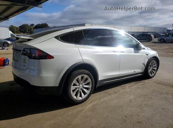 5YJXCBE28JF141476 2018 TESLA MODEL White Задня права чверть