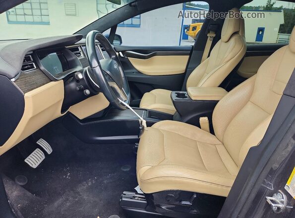 5YJXCBE44GF016355 2016 TESLA MODEL Black Вид салону спереду