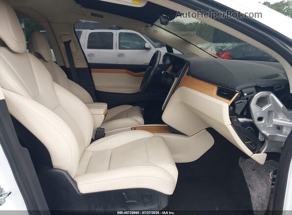 5YJXCDE20JF141306 2018 TESLA MODEL X White Սալոնի դիմացի տեսք