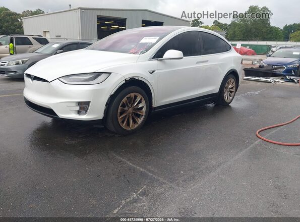 5YJXCDE20JF141306 2018 TESLA MODEL X White Առջևի ձախ երեք քառորդ տեսարան