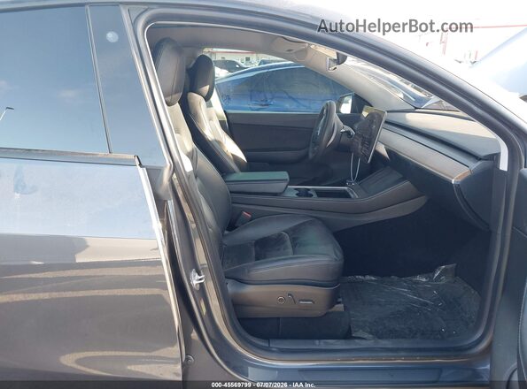 5YJYGAED3MF181652 2021 TESLA MODEL Y Gray Front interior view