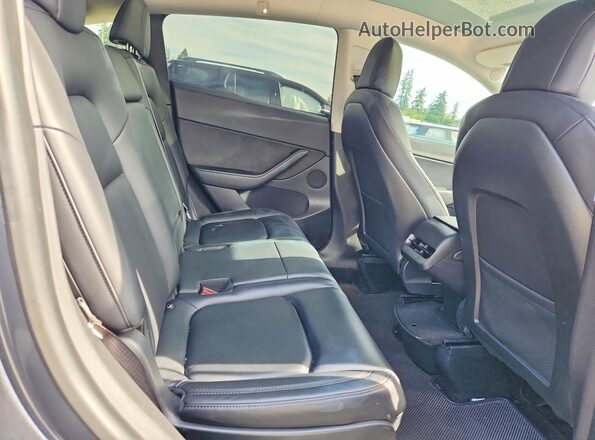 5YJYGAEE0MF146298 2021 TESLA MODEL Gray Widok tylnych siedzeń