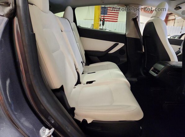 5YJYGAEE4MF193219 2021 TESLA MODEL Серый Вид задней части салона