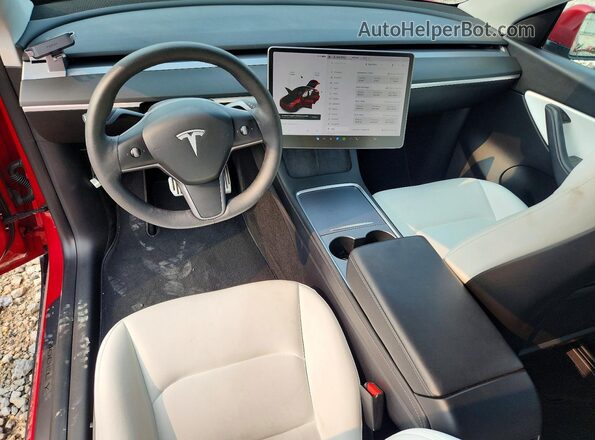 5YJYGAEE7MF173904 2021 TESLA MODEL Burgundy Vista del salpicadero