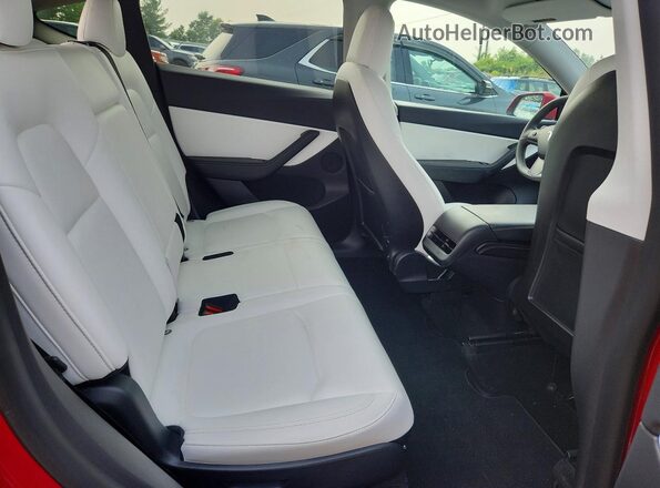 5YJYGAEE7MF173904 2021 TESLA MODEL Burgundy Vista de los asientos traseros