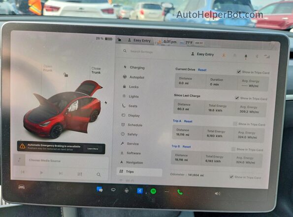 5YJYGAEE7MF173904 2021 TESLA MODEL Burgundy Vista del cuadro de instrumentos