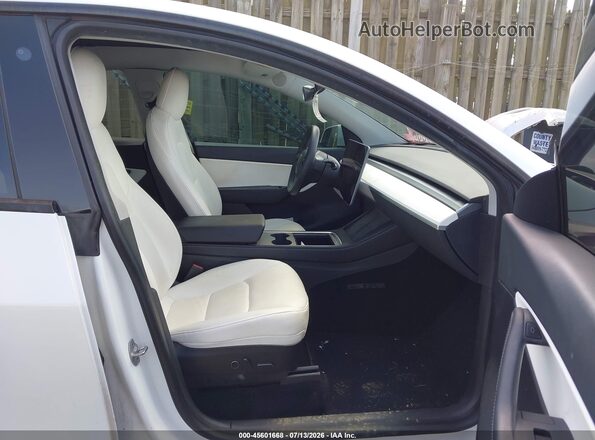 5YJYGAEE8MF115784 2021 TESLA MODEL Y White Սալոնի դիմացի տեսք