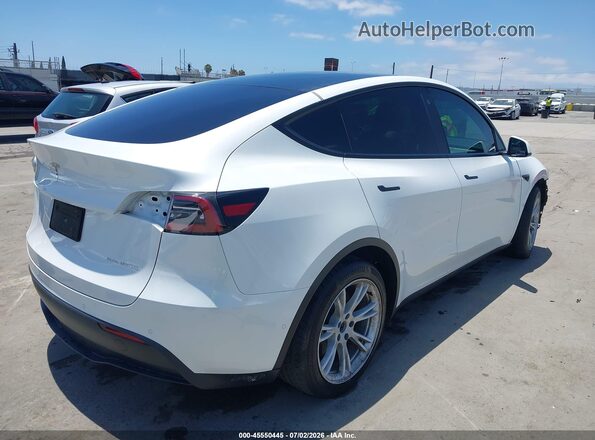 5YJYGAEE9MF259165 2021 TESLA MODEL Y Белый Задняя правая четверть