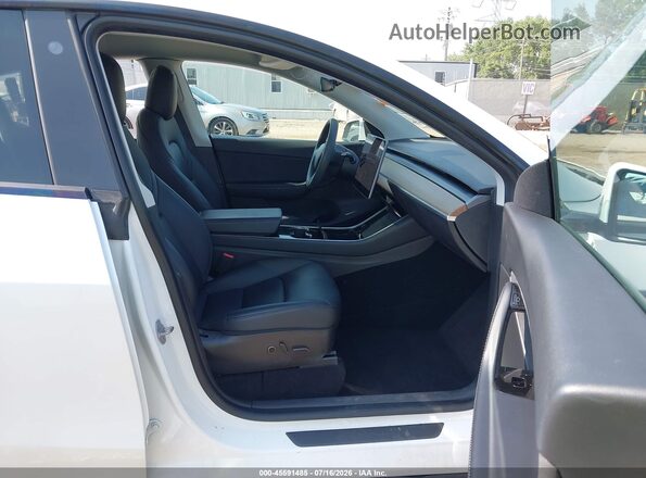 5YJYGDED2MF105910 2021 TESLA MODEL Y Белый Вид салона спереди