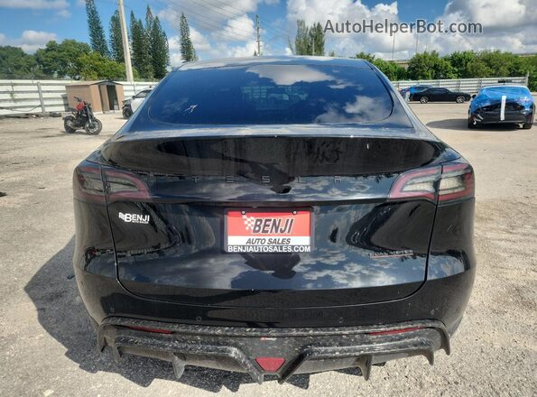 5YJYGDEE0MF076576 2021 TESLA MODEL Black Հետևի տեսք