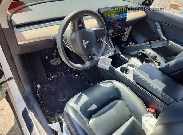 5YJYGDEE0MF204248 2021 TESLA MODEL White Widok deski rozdzielczej