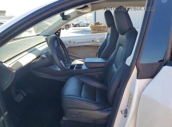 5YJYGDEE0MF243437 2021 TESLA MODEL White წინა სალონის ხედი