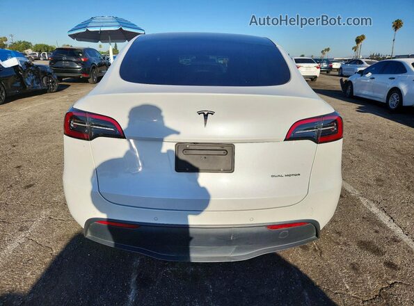 5YJYGDEE0MF271027 2021 TESLA MODEL White Rear view