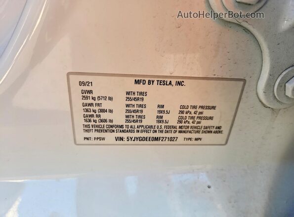 5YJYGDEE0MF271027 2021 TESLA MODEL White 360 interior view