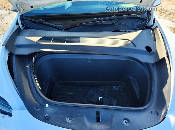 5YJYGDEE1MF086002 2021 TESLA MODEL Белый Вид задней части салона