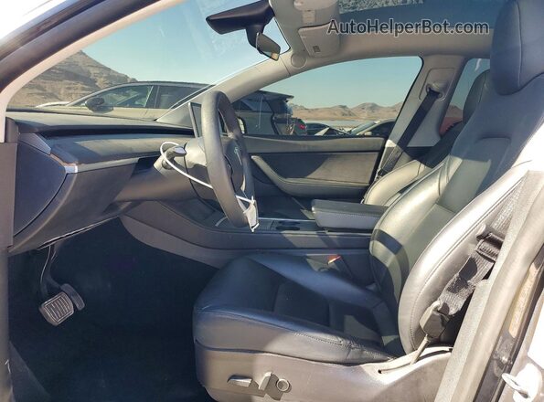 5YJYGDEE1MF293733 2021 TESLA MODEL Two Tone Vista interior delantera
