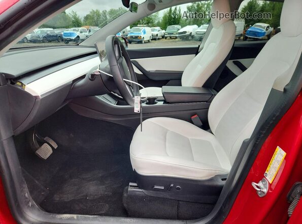 5YJYGDEE2MF090012 2021 TESLA MODEL Красный Вид салона спереди