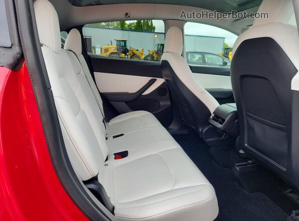 5YJYGDEE2MF090012 2021 TESLA MODEL Красный Вид задних сидений
