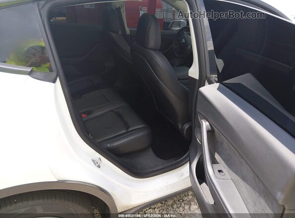 5YJYGDEE2MF294390 2021 TESLA MODEL Y White VIN sticker view