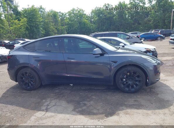 5YJYGDEE3MF297654 2021 TESLA MODEL Y Gray Rear interior view