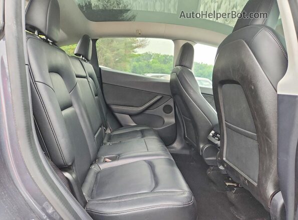 5YJYGDEE4LF006853 2020 TESLA MODEL Gray Հետևի նստատեղերի տեսք