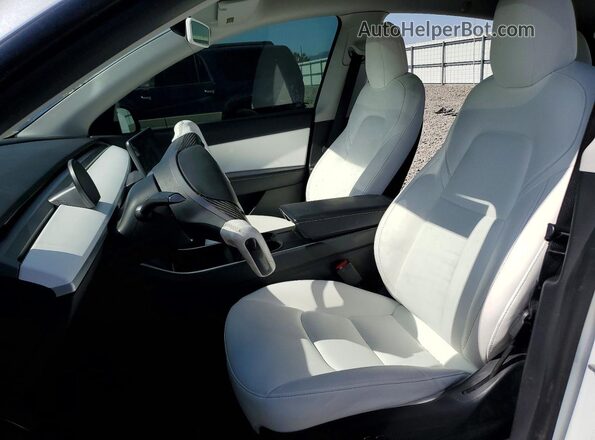 5YJYGDEE4LF055759 2020 TESLA MODEL White Vista interior delantera