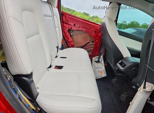 5YJYGDEE4MF061403 2021 TESLA MODEL Red Вид задніх сидінь