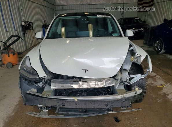 5YJYGDEE4MF078217 2021 TESLA MODEL Белый Вид спереди