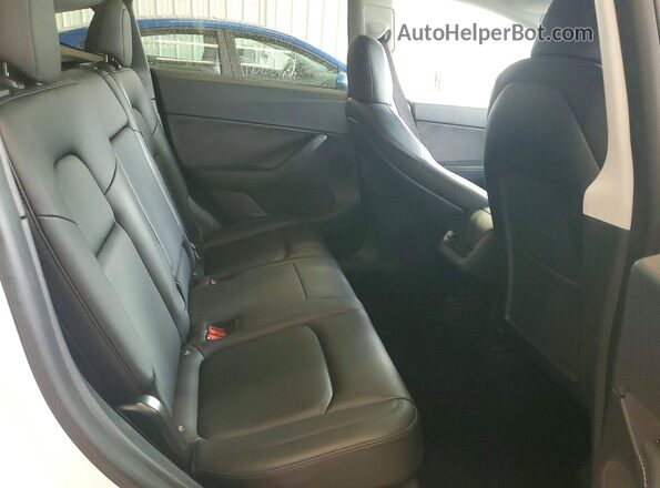 5YJYGDEE4MF078217 2021 TESLA MODEL Белый Вид задней части салона