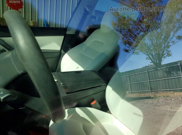 5YJYGDEE4MF144457 2021 TESLA MODEL Угольный Вид салона спереди
