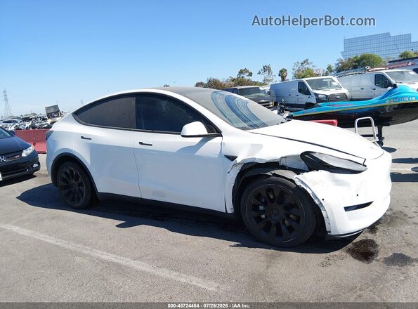 5YJYGDEE4MF275887 2021 TESLA MODEL Y Белый Вид задней части салона
