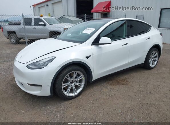 5YJYGDEE4MF287411 2021 TESLA MODEL Y White Vista tres cuartos delantera izquierda