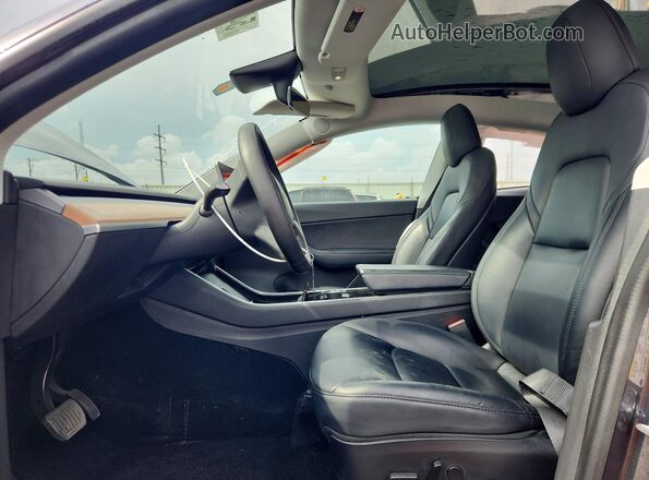 5YJYGDEE5LF040333 2020 TESLA MODEL Серый Вид салона спереди