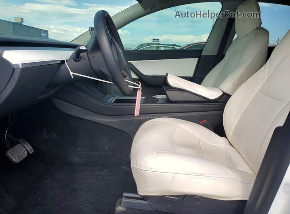 5YJYGDEE6MF279326 2021 TESLA MODEL Белый Вид салона спереди