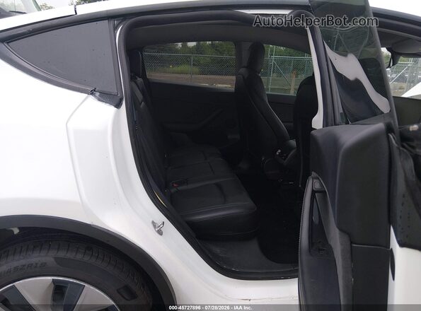 5YJYGDEE6MF298717 2021 TESLA MODEL Y White Widok wnętrza 360 stopni