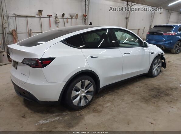 5YJYGDEE7LF017054 2020 TESLA MODEL Y White Rear right